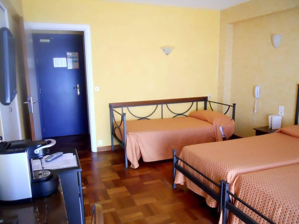 Hotel Alexandra Rocabruna Exterior foto