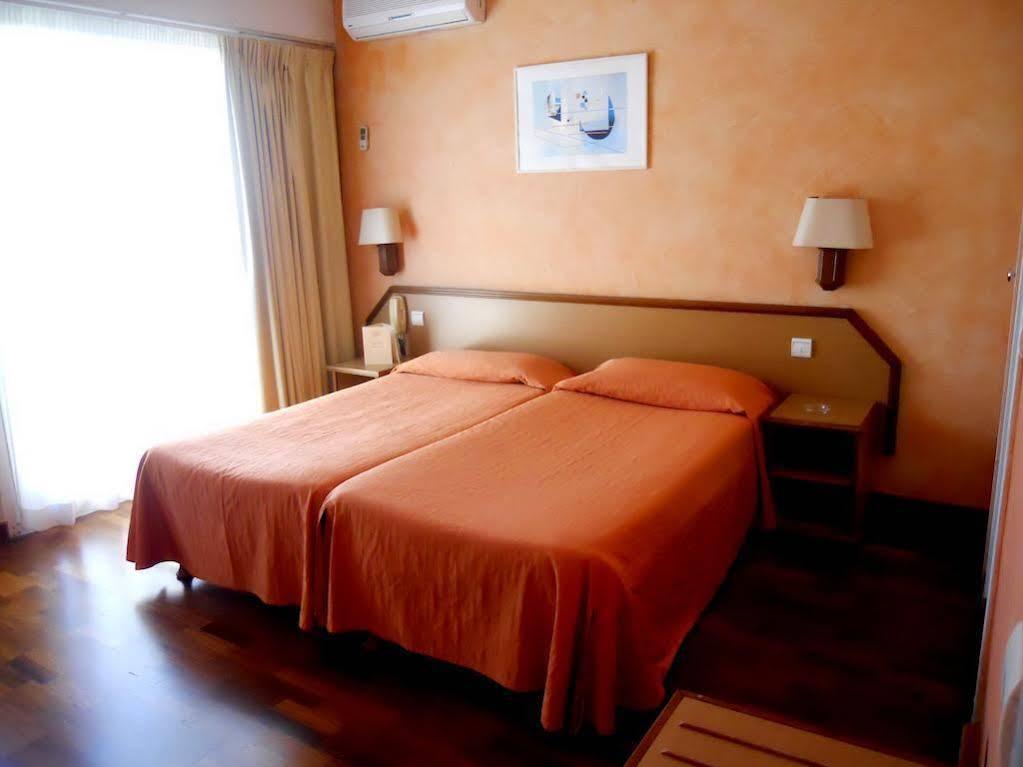 Hotel Alexandra Rocabruna Exterior foto